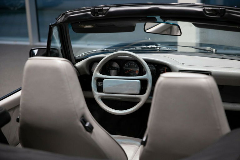 Porsche 911 Carrera 3.2 (KAT)