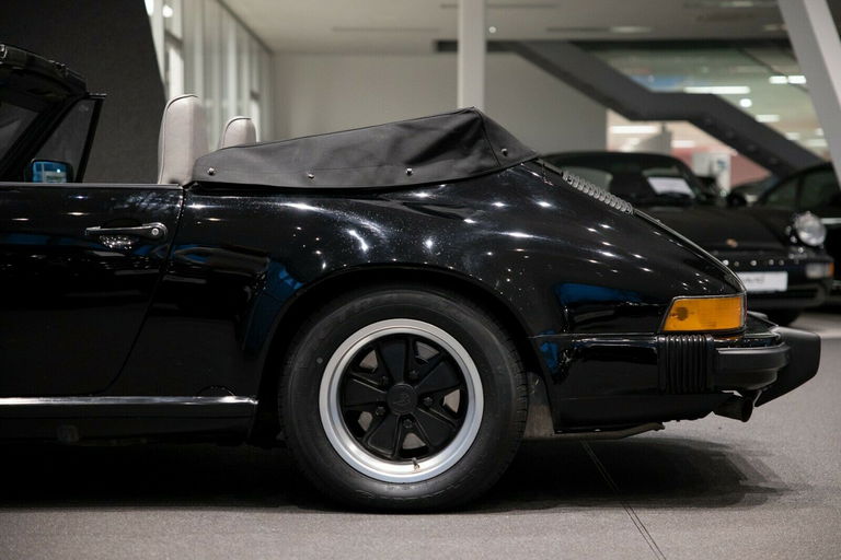 Porsche 911 Carrera 3.2 (KAT)