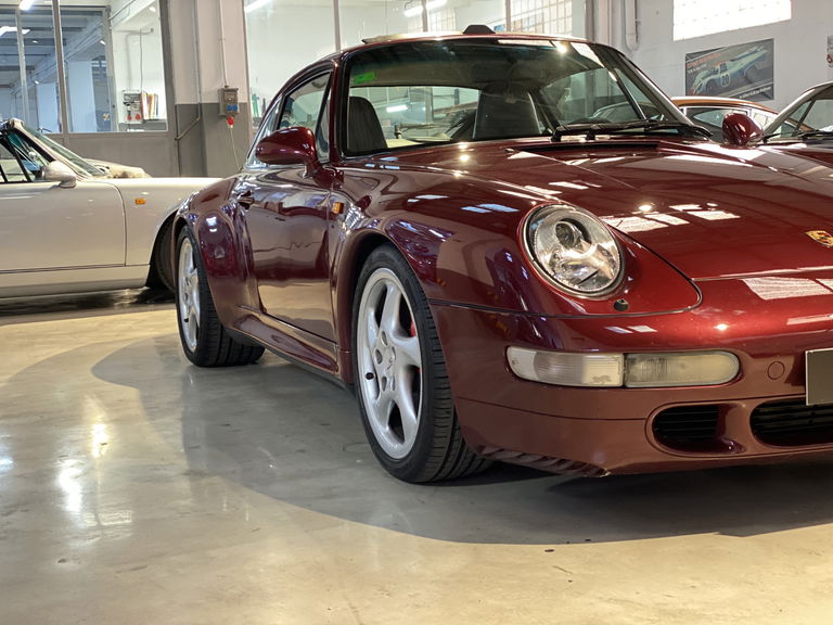 Porsche 993 Carrera 4S