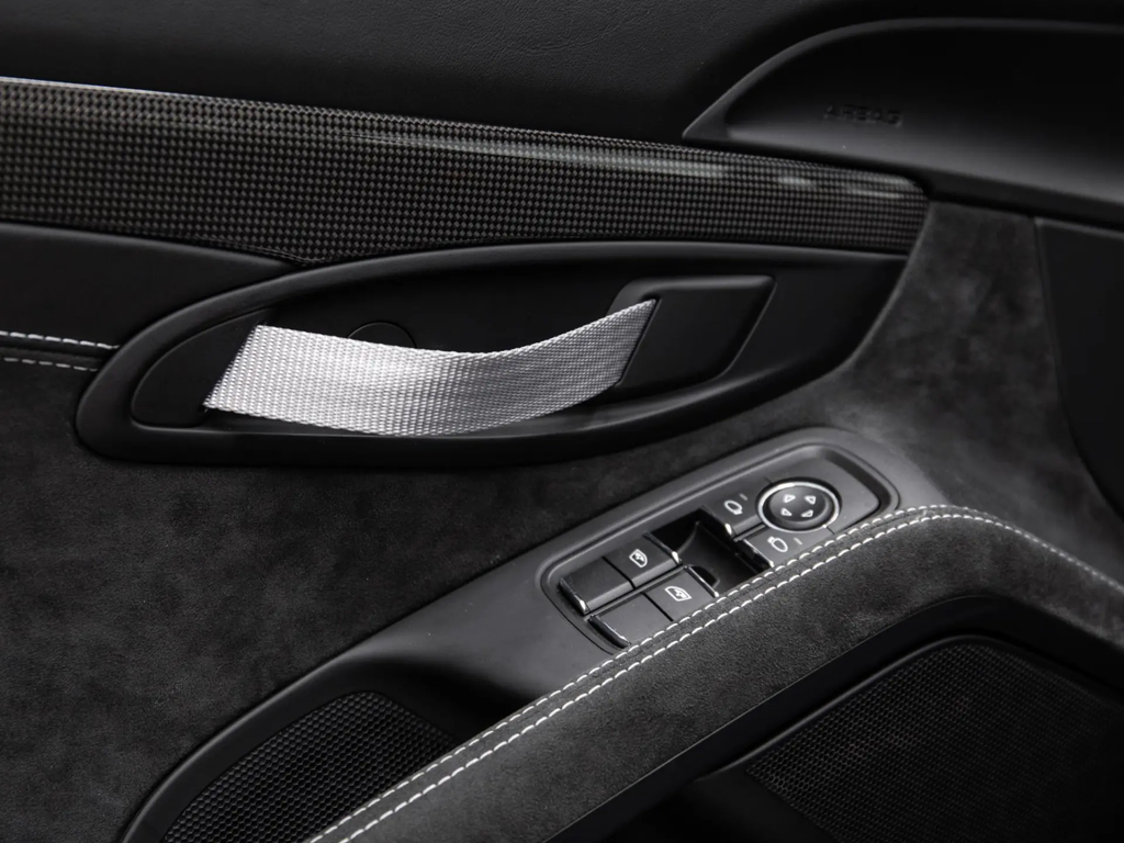 Porsche 718 Cayman GT4