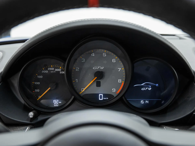 Porsche 718 Cayman GT4