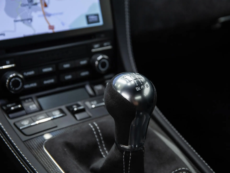 Porsche 718 Cayman GT4