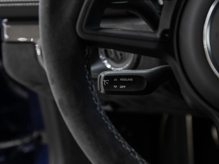 Porsche 718 Cayman GT4