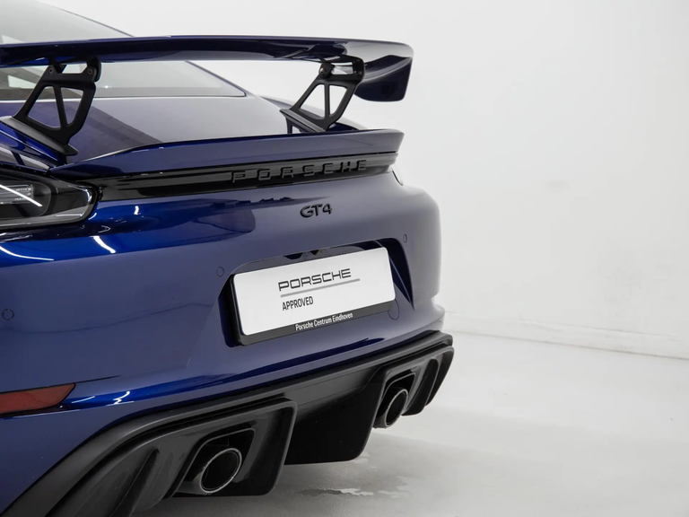 Porsche 718 Cayman GT4