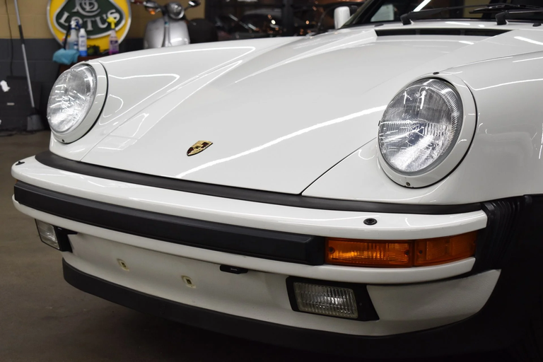 Porsche 911 Turbo 3.3