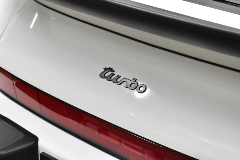 Porsche 911 Turbo 3.3