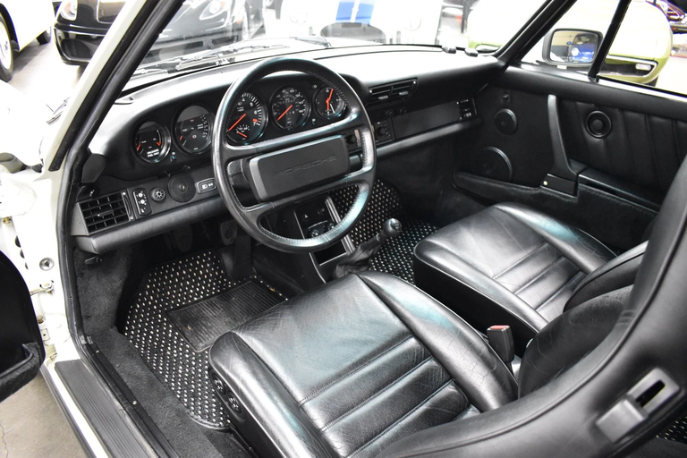 Porsche 911 Turbo 3.3