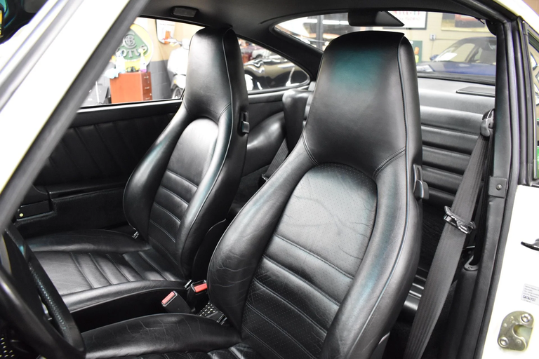 Porsche 911 Turbo 3.3