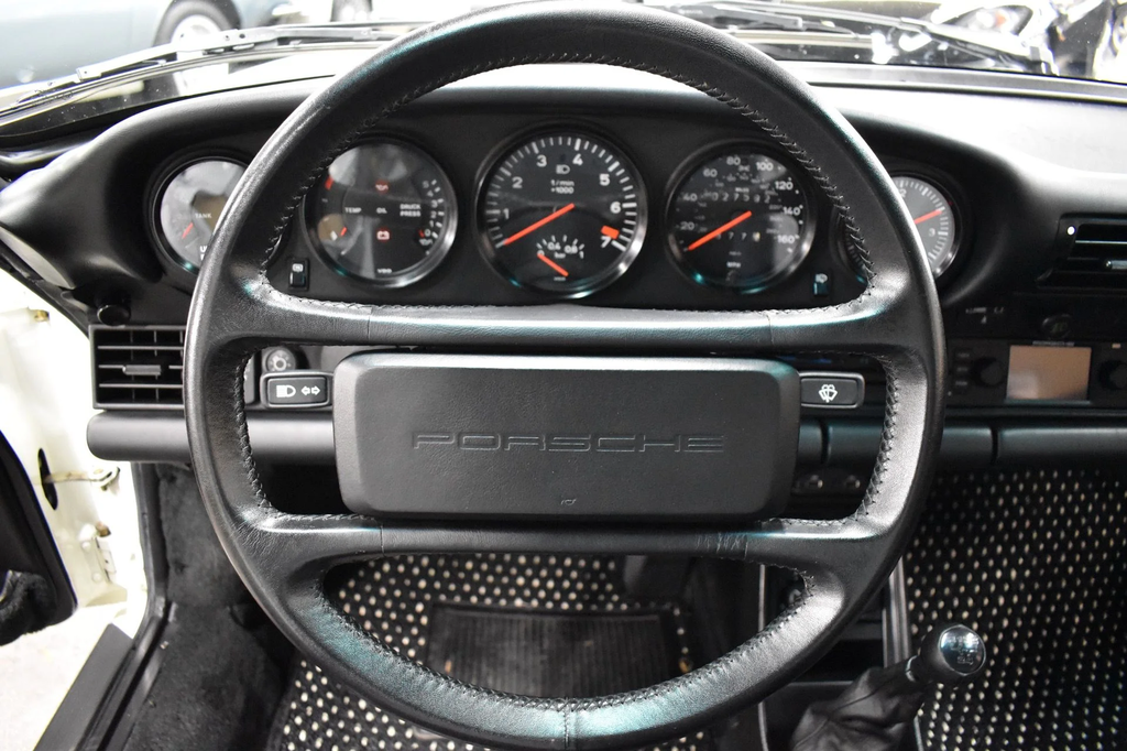 Porsche 911 Turbo 3.3