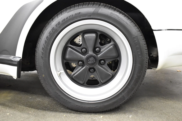 Porsche 911 Turbo 3.3