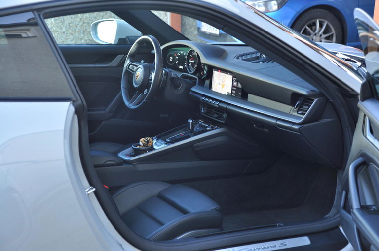 Porsche 992 Carrera S