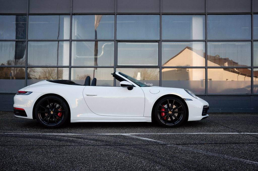 Porsche 992 Carrera 4S