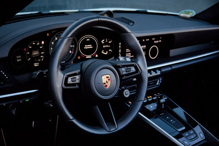 Porsche 992 Carrera 4S