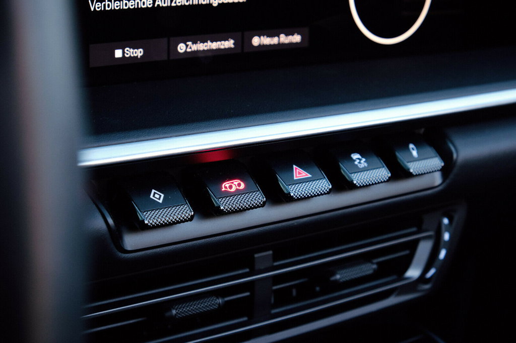 Porsche 992 Carrera 4S