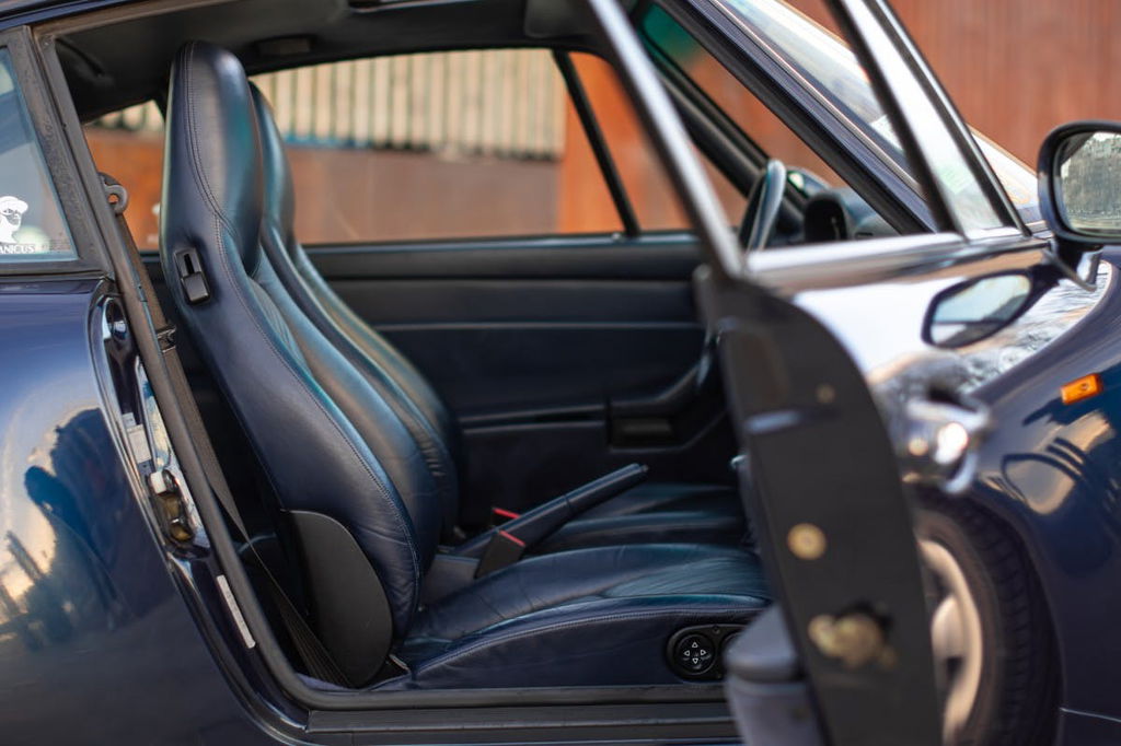 Porsche 993 Carrera 4S