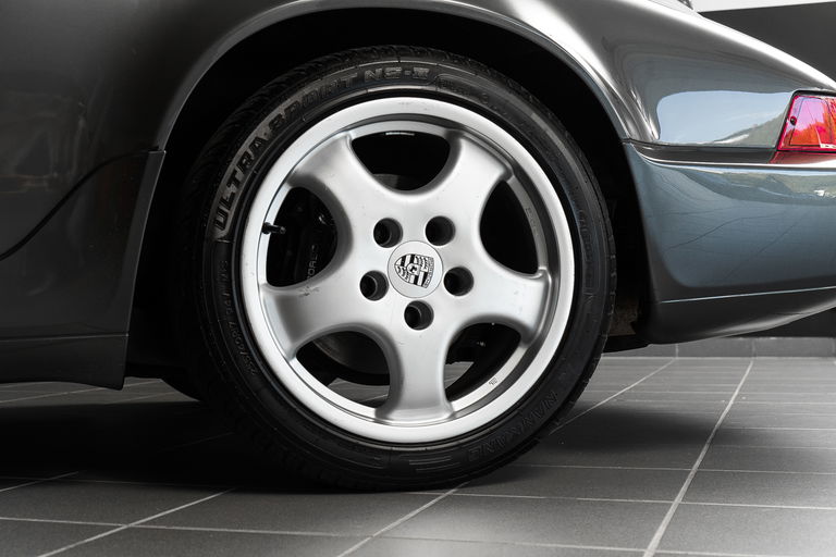 Porsche 964 Carrera 4