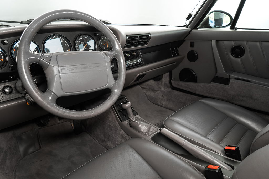 Porsche 964 Carrera 4