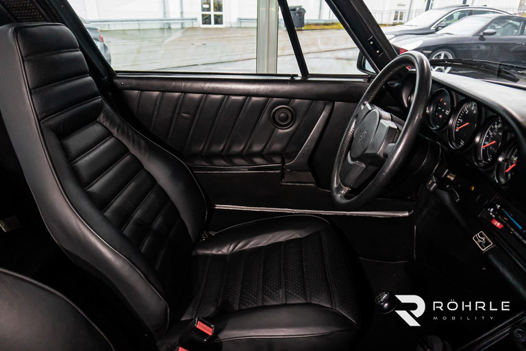 Porsche 911 Carrera 3.2 (US)