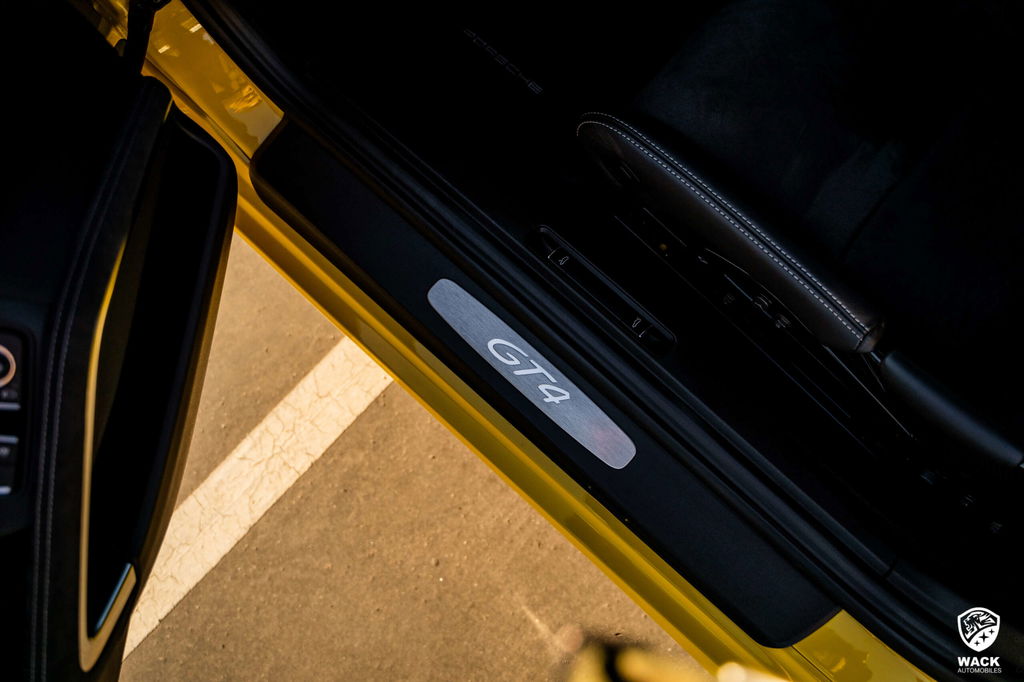 Porsche 981 Cayman GT4