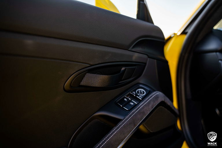 Porsche 981 Cayman GT4