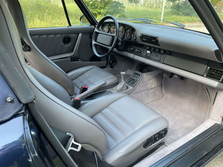 Porsche 964 Carrera 4