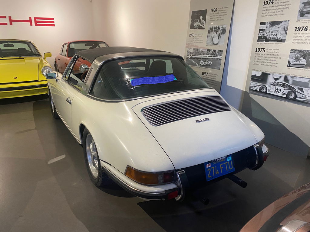 Porsche 911 E