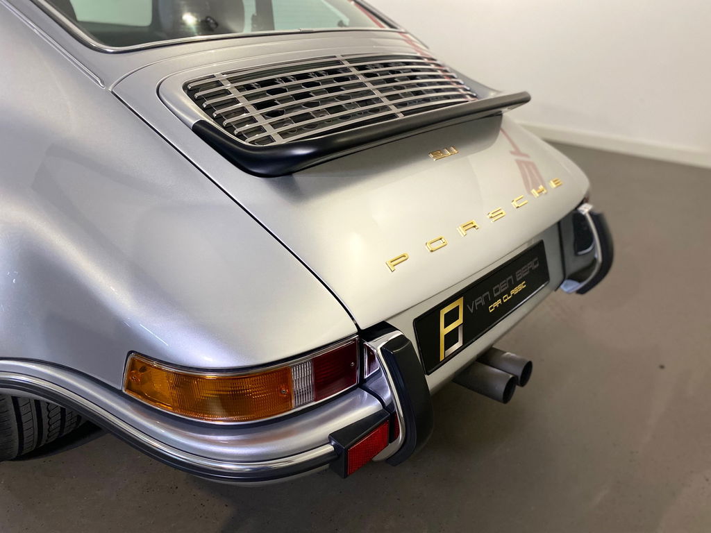 Porsche 911 Backdate