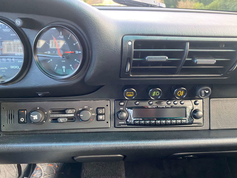 Porsche 964 Carrera 2