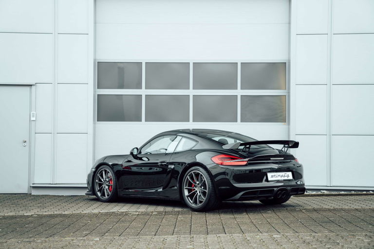Porsche 981 Cayman GT4