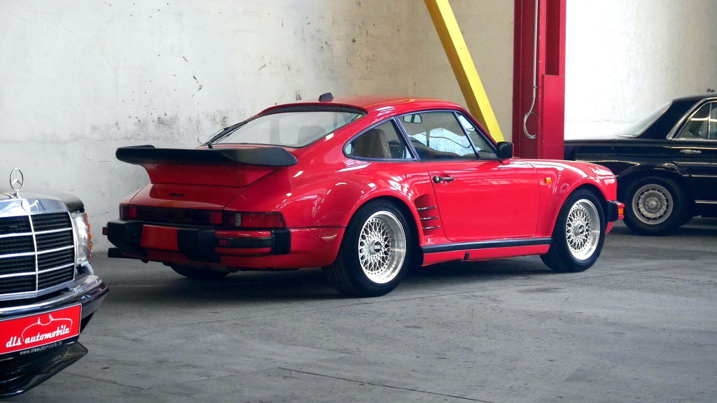 Porsche 911 Turbo 3.3