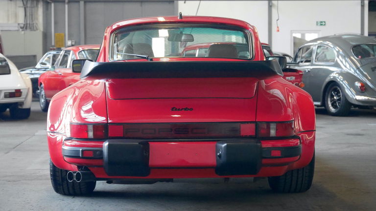 Porsche 911 Turbo 3.3