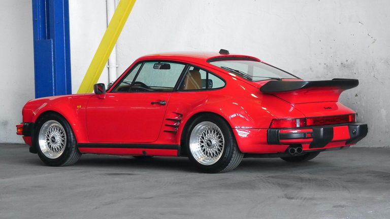 Porsche 911 Turbo 3.3