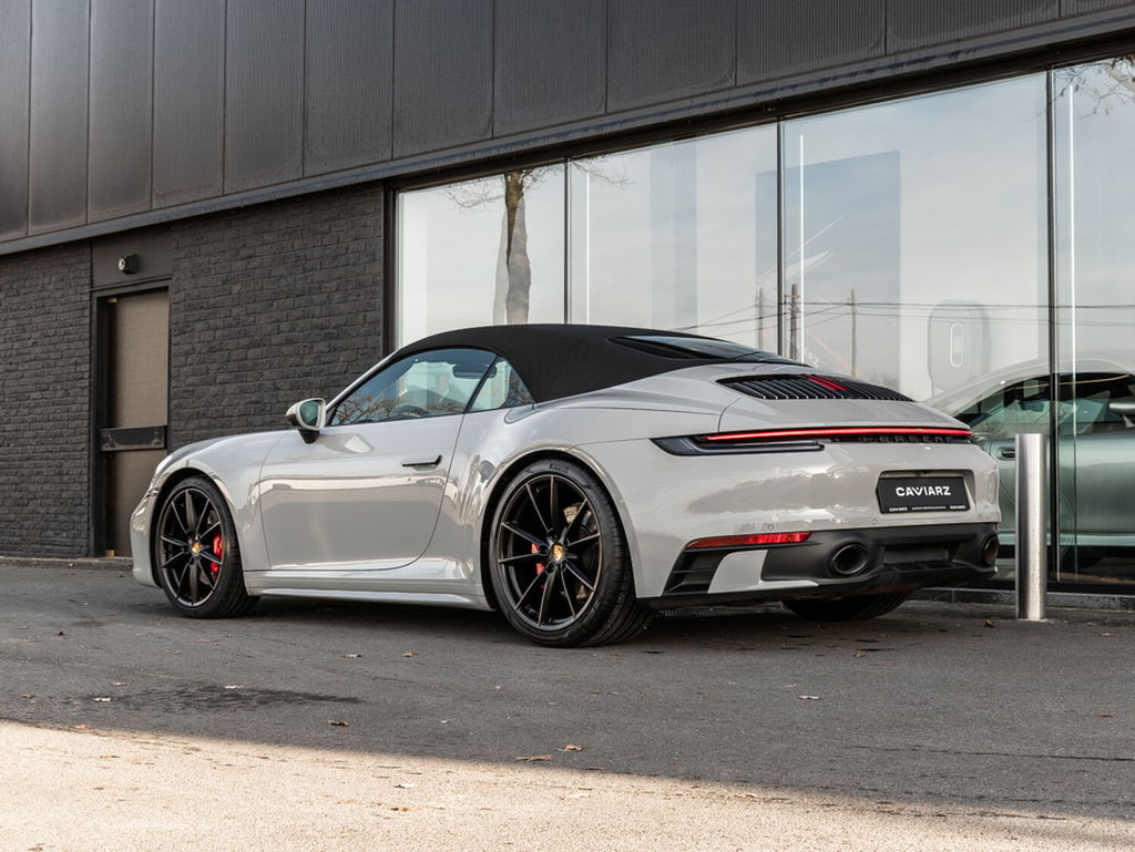 Porsche 992 Carrera 4S