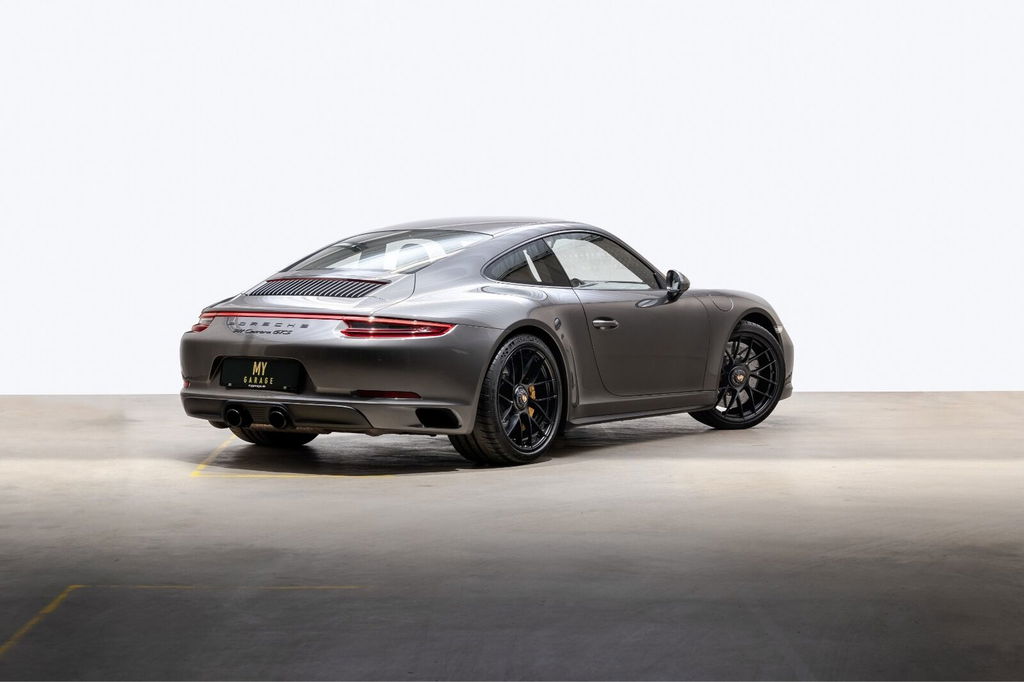 Porsche 991.2 Carrera GTS