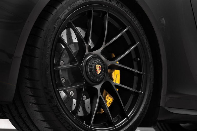 Porsche 991.2 Carrera GTS