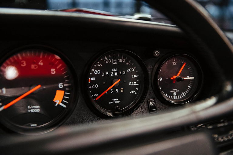 Porsche 911 Carrera 3.2 Speedster