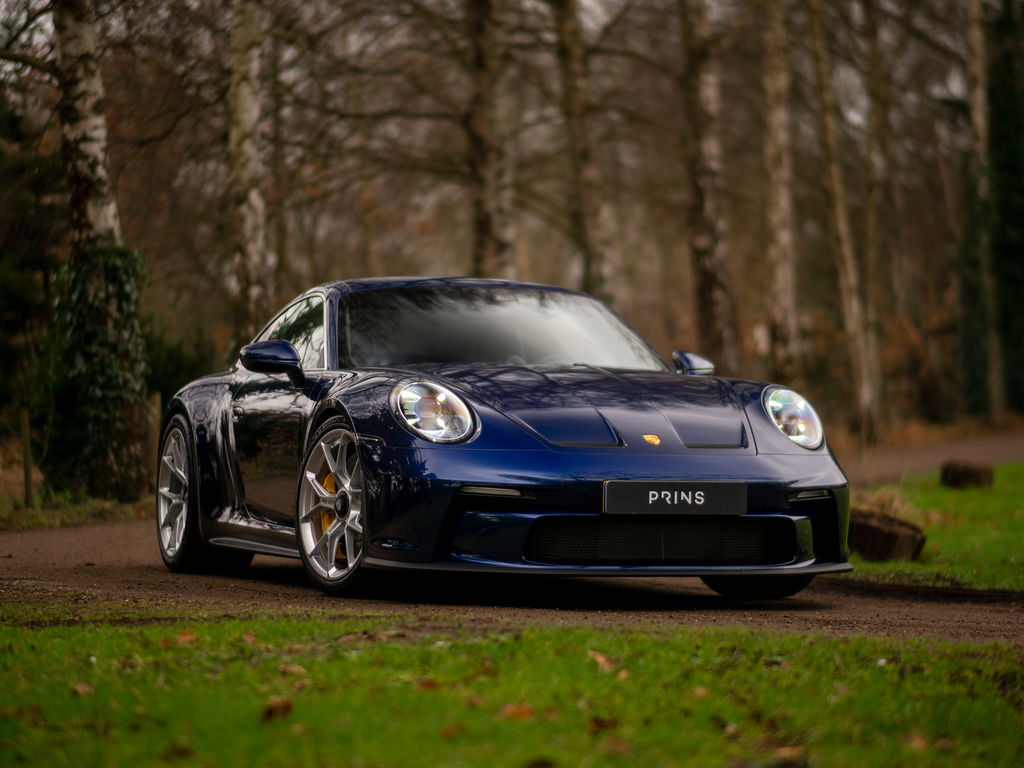 2022 Porsche (911) 992 GT3 Touring in Gentian Blue Metallic for sale