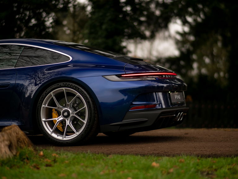 Porsche 992 GT3 Touring
