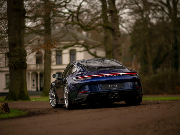 Porsche 992 GT3 Touring