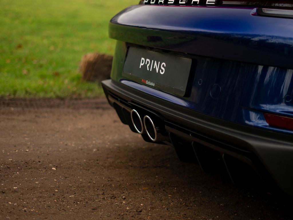 Porsche 992 GT3 Touring