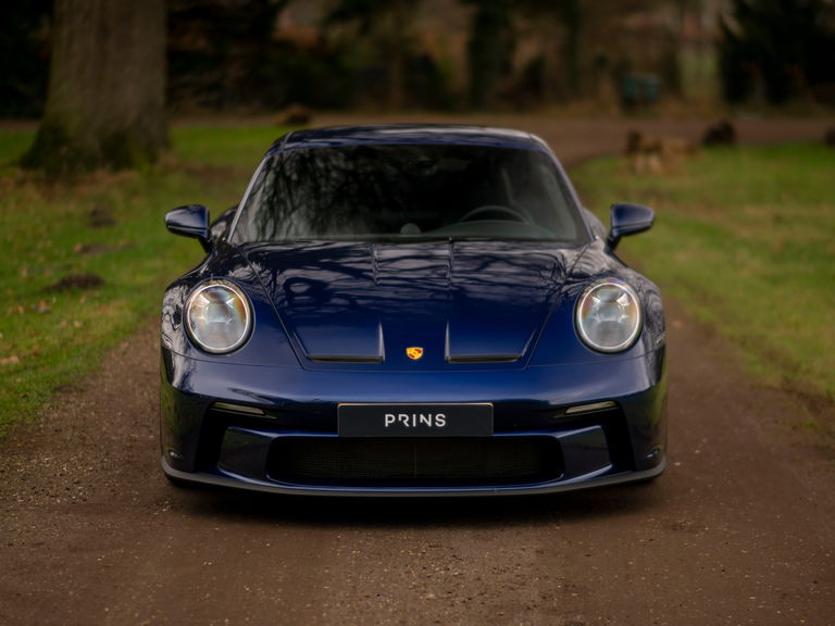 Porsche 992 GT3 Touring