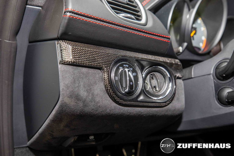 Porsche 718 Cayman GT4