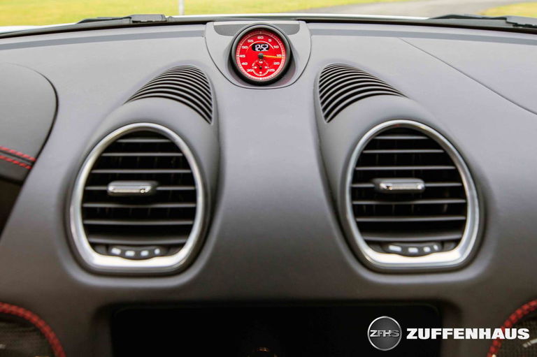 Porsche 718 Cayman GT4