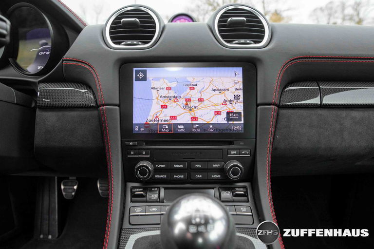 Porsche 718 Cayman GT4