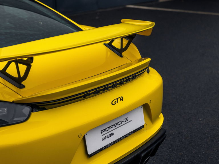 Porsche 718 Cayman GT4