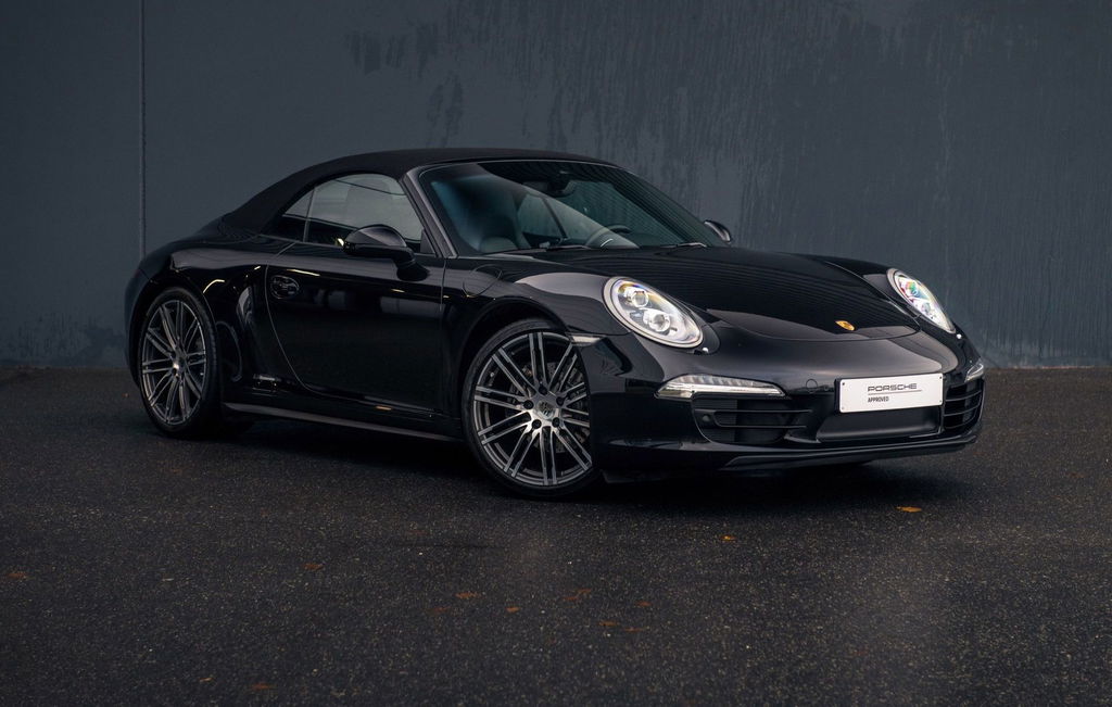 2015 Porsche 911 Carrera 4 Black Edition Convertible (991 I)