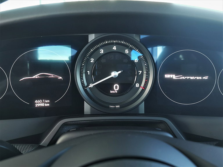 Porsche 992 Carrera 4