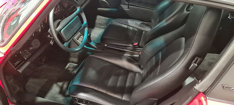 Porsche 964 Carrera 4