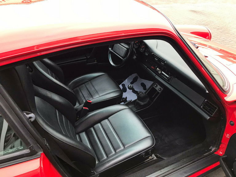 Porsche 911 Carrera 3.2