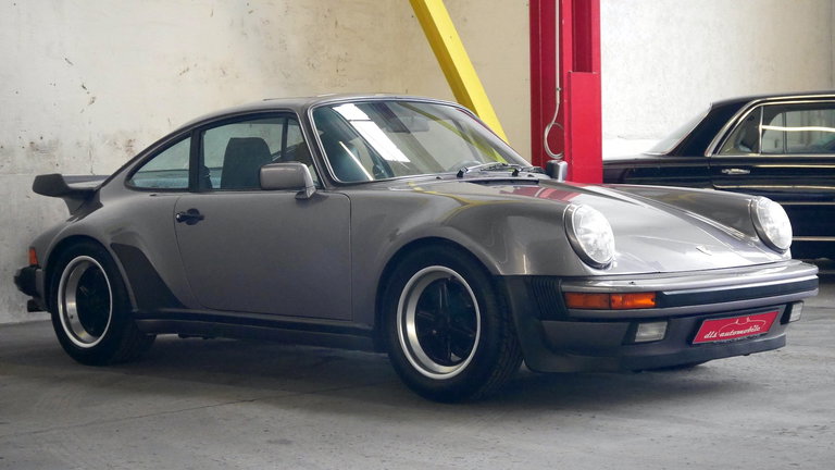 Porsche 911 Turbo 3.3